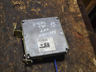 блок управления двигателем Nissan X-Trail T30 2004, 2.2 л., дизель, 237108H802, 5800118QQ