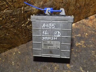 блок управления двигателем Audi A4 B5 (1994 - 1999), 1.6 л., бензин, 8D0907557HX, 0261203940
