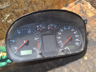 щиток приборов (приборная панель) Volkswagen Transporter T4 1999, 2.5 л., дизель, 7D0920803B