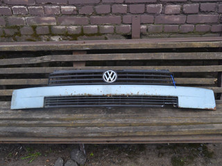 решетка радиатора Volkswagen Transporter T4 (1990 - 2003)