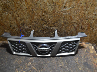 решетка радиатора Nissan X-Trail T30 2004, 2.2 л., дизель
