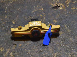 кнопка аварийной сигнализации Kia Carens 2 поколение (2002 - 2006), 2.0 л., CRDi, D4EA, дизель, 937901D000