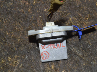 сопротивление печки Nissan X-Trail T30 (2000 - 2004), 2.2 л., дизель, B818489961