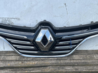 решетка радиатора Renault Megane 4 поколение 2019, 622563114R