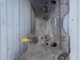 балка подвески передняя (подрамник) Renault Laguna 2 поколение 2001, 1.8 л., бензин, хетчбэк 5 дв.