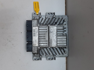 блок управления двигателем Renault Megane 2 поколение 2005, 1.5 л., дизель, 8200565863