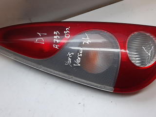 фонарь задний левый Toyota Yaris Verso 1 поколение XP20 2003, 1.3 л., бензин
