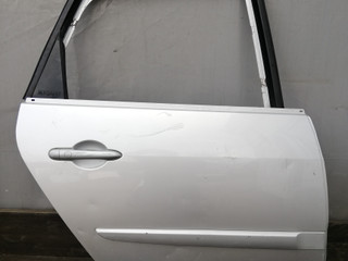 дверь задняя правая Renault Scenic 2 поколение 2003