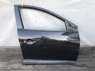 дверь передняя правая Renault Megane 3 поколение 2010