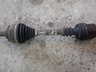 полуось передняя левая (приводной вал, ШРУС) Renault Laguna 2 поколение 2003, 2.2 л., дизель, АКПП, 8200387550
