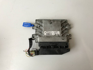 блок управления двигателем Renault Logan 1 поколение (2004 - 2009), 8200636605