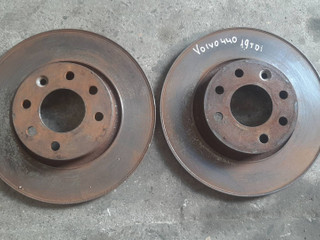 диск тормозной передний Volvo 440 1 поколение [рестайлинг] 1996, 1.9 л., дизель