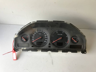 щиток приборов (приборная панель) Volvo V70 2 поколение (2000 - 2005), 9459821, 9499671, 14615