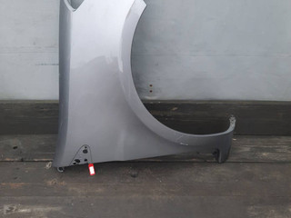 крыло переднее правое Renault Clio 3 поколение (2005 - 2009), 8200256118
