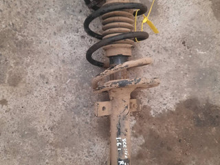 стойка передняя правая Renault Scenic 2 поколение (2003 - 2006), 1.9 л., дизель
