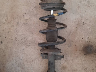 стойка передняя правая Renault Laguna 2 поколение (2001 - 2005), 1.9 л., дизель