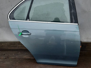 дверь задняя правая Volkswagen Jetta 5 поколение (2005 - 2011)