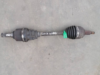 полуось передняя левая (приводной вал, ШРУС) Renault Laguna 3 поколение (2007 - 2012), 2.0 л., дизель