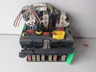 блок предохранителей Citroen C5 2 поколение (2008 - 2017), 9807028580, R02