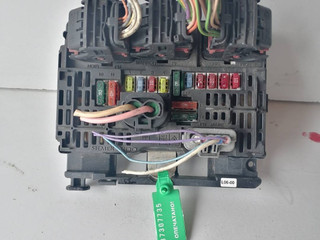 блок предохранителей Citroen C4 Grand Picasso 1 поколение (2006 - 2013), BSML06, 9658539680