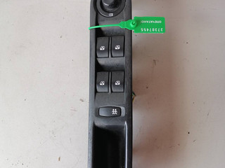 блок управления стеклоподъемниками Renault Espace 4 поколение (2002 - 2006), 820032427