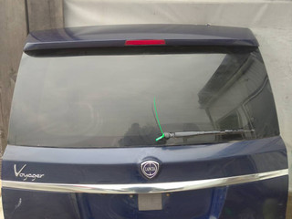 крышка багажника (дверь 3-5) Chrysler Voyager 5 поколение (2007 - 2011)