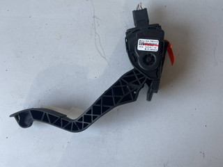 педаль Peugeot 207 1 поколение (2006 - 2009), 9680756880