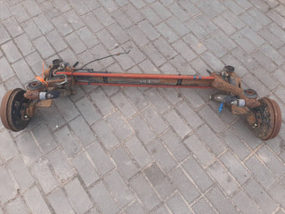 балка подвески задняя Peugeot 206 1 поколение [рестайлинг] (2002 - 2009), хетчбэк 5 дв.