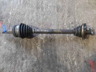 полуось передняя левая (приводной вал, ШРУС) Renault Scenic RX4 1 поколение 2001, 2.0 л., бензин, 7700112688