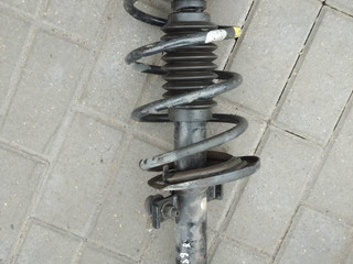 стойка передняя правая Renault Scenic 2 поколение (2003 - 2006), 1.5 л., дизель