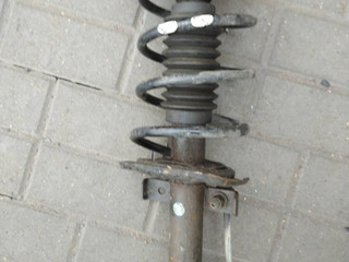 стойка передняя правая Renault Megane 2 поколение (2002 - 2006), 1.9 л., дизель