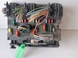 блок предохранителей Citroen C4 Picasso 1 поколение (2006 - 2013), 9664055680, BSML08