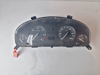 щиток приборов (приборная панель) Peugeot 406 1 поколение [рестайлинг] (1999 - 2004), 2.0 л., дизель, 9644230980
