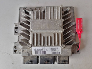 блок управления двигателем Renault Megane 2 поколение (2002 - 2006), 1.5 л., дизель, 8200843713, 8200807626, S122326114A