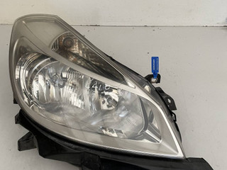 фара правая Renault Clio 3 поколение (2005 - 2009), 8200244897