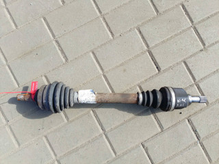полуось передняя левая (приводной вал, ШРУС) Peugeot 308 T7 (2007 - 2011), 1.6 л., бензин