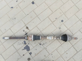 полуось передняя правая (приводной вал, ШРУС) Citroen C4 1 поколение (2004 - 2008), 1.5 л., дизель
