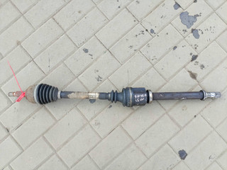 полуось передняя правая (приводной вал, ШРУС) Renault Scenic 2 поколение (2003 - 2006), 1.5 л., дизель, 8200472158
