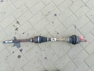 полуось передняя правая (приводной вал, ШРУС) Peugeot 308 T7 (2007 - 2011), 1.6 л., дизель, 9661107280