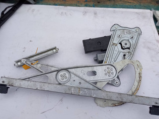 стеклоподъемник передний левый Renault Scenic 3 поколение (2009 - 2012), 80731105OR
