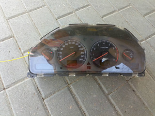 щиток приборов (приборная панель) Volvo V70 2 поколение (2000 - 2005), 9499668