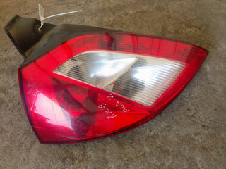 фонарь задний левый Renault Megane 2 поколение (2002 - 2006), 8200073236