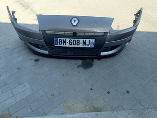 бампер передний Renault Scenic 3 поколение (2009 - 2012)