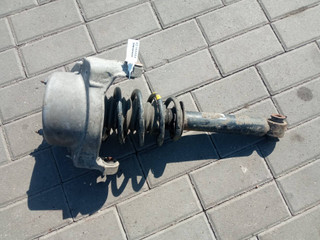 стойка передняя левая Citroen C5 2 поколение 2010