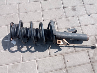 стойка передняя правая Ford Focus 2 поколение (2004 - 2008)