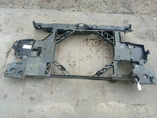 передняя панель крепления облицовки (телевизор) Renault Megane 3 поколение (2008 - 2014), 1.5 л., дизель