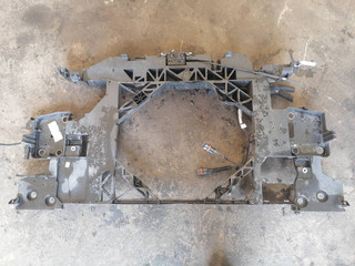 передняя панель крепления облицовки (телевизор) Renault Scenic 3 поколение (2009 - 2012), 1.5 л., дизель