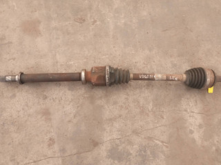 полуось передняя правая (приводной вал, ШРУС) Renault Logan 1 поколение (2004 - 2009), 1.5 л., дизель