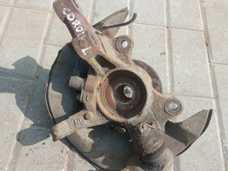 ступица передняя левая Toyota Corolla 9 поколение (E120/E130) (2000 - 2004)