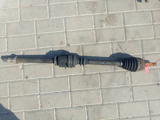 полуось передняя правая (приводной вал, ШРУС) Renault Scenic 2 поколение (2003 - 2006), 1.9 л., дизель